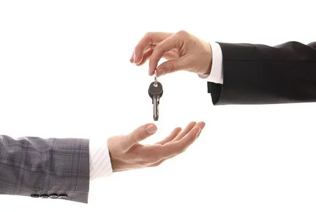 وکیل خیانت در امانت در شیراز